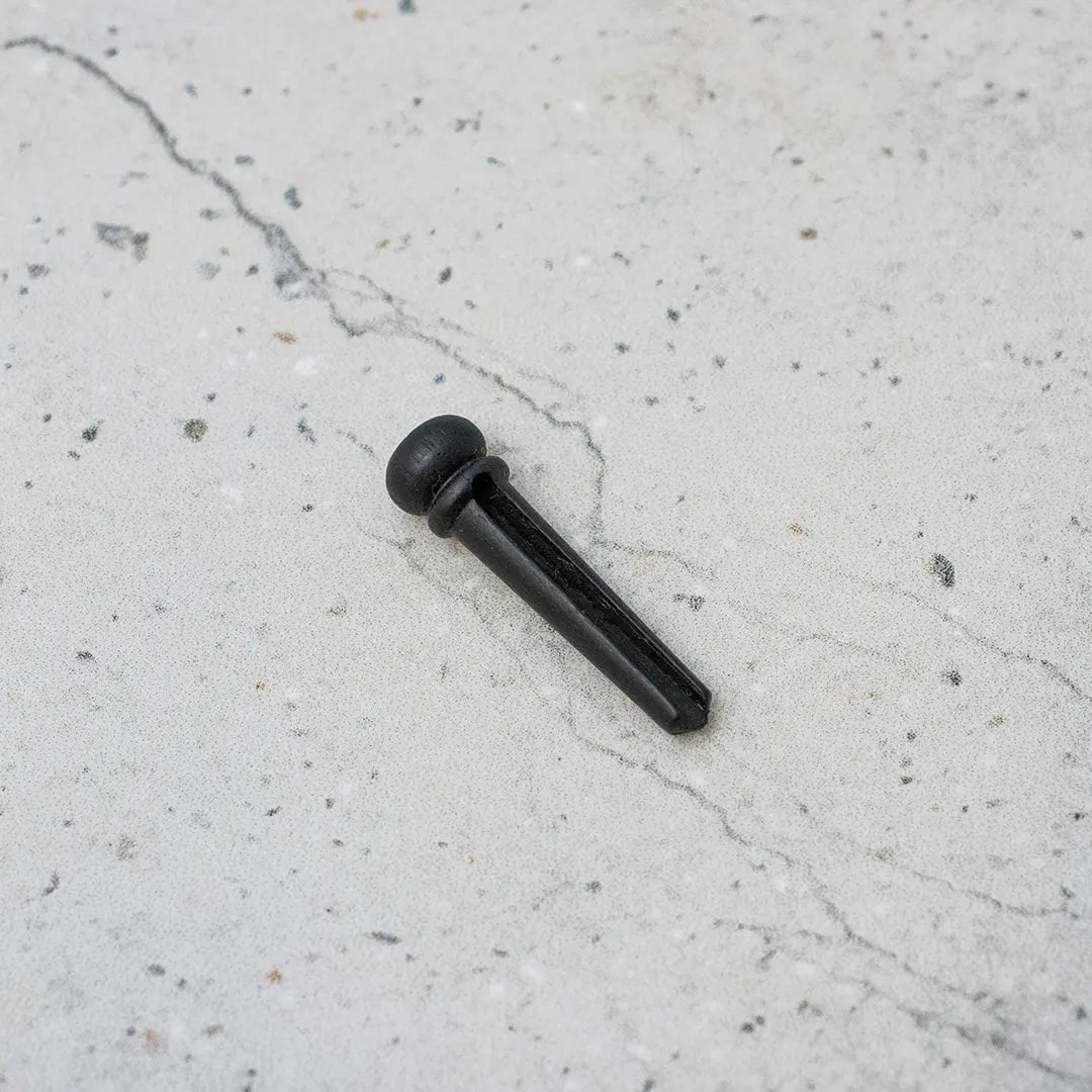 Sheath (saya) Pin