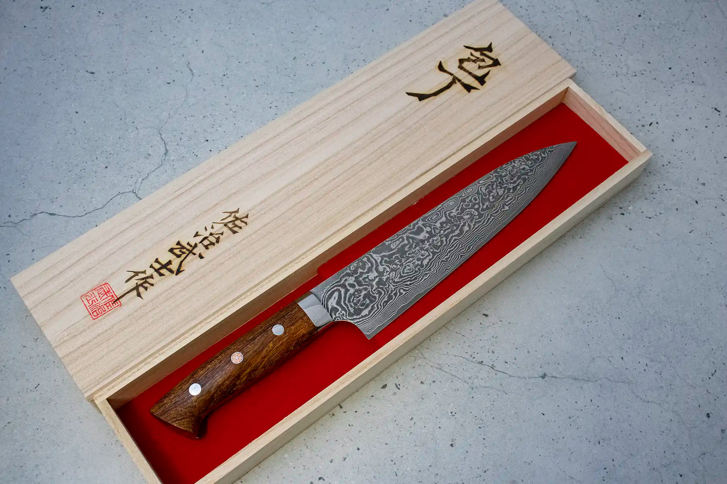 Takeshi Saji Gyuto (Chefs Knife) SG2 Damascus, Ironwood handle 210mm